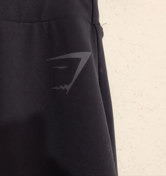 Gymshark Black Leggings With Scrunchy Bottom - Picture 5 of 6